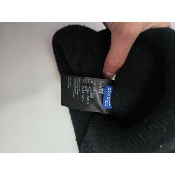 H&M Divided Nirvana Black and Yellow Embroidered Beanie - Picture 4 of 8